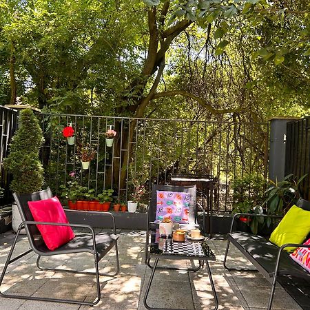 Garden Apartament Petrila Exterior photo